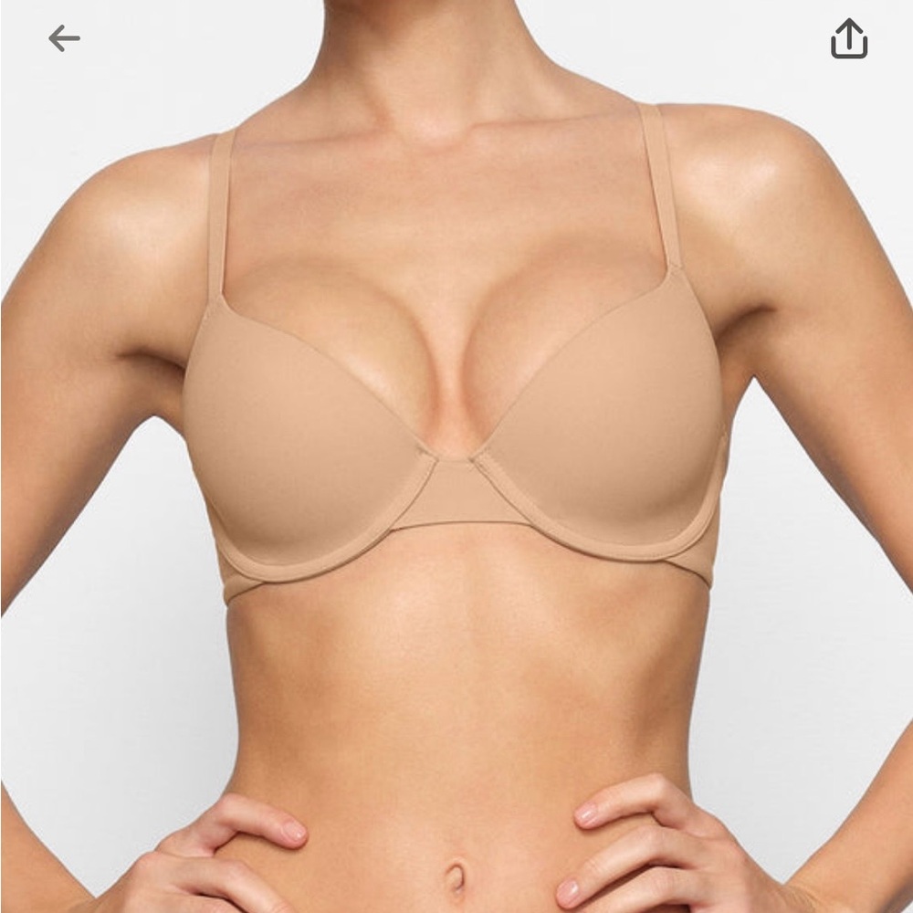 SKIMS Nude Fits Everybody T-shirt Bra 38DD